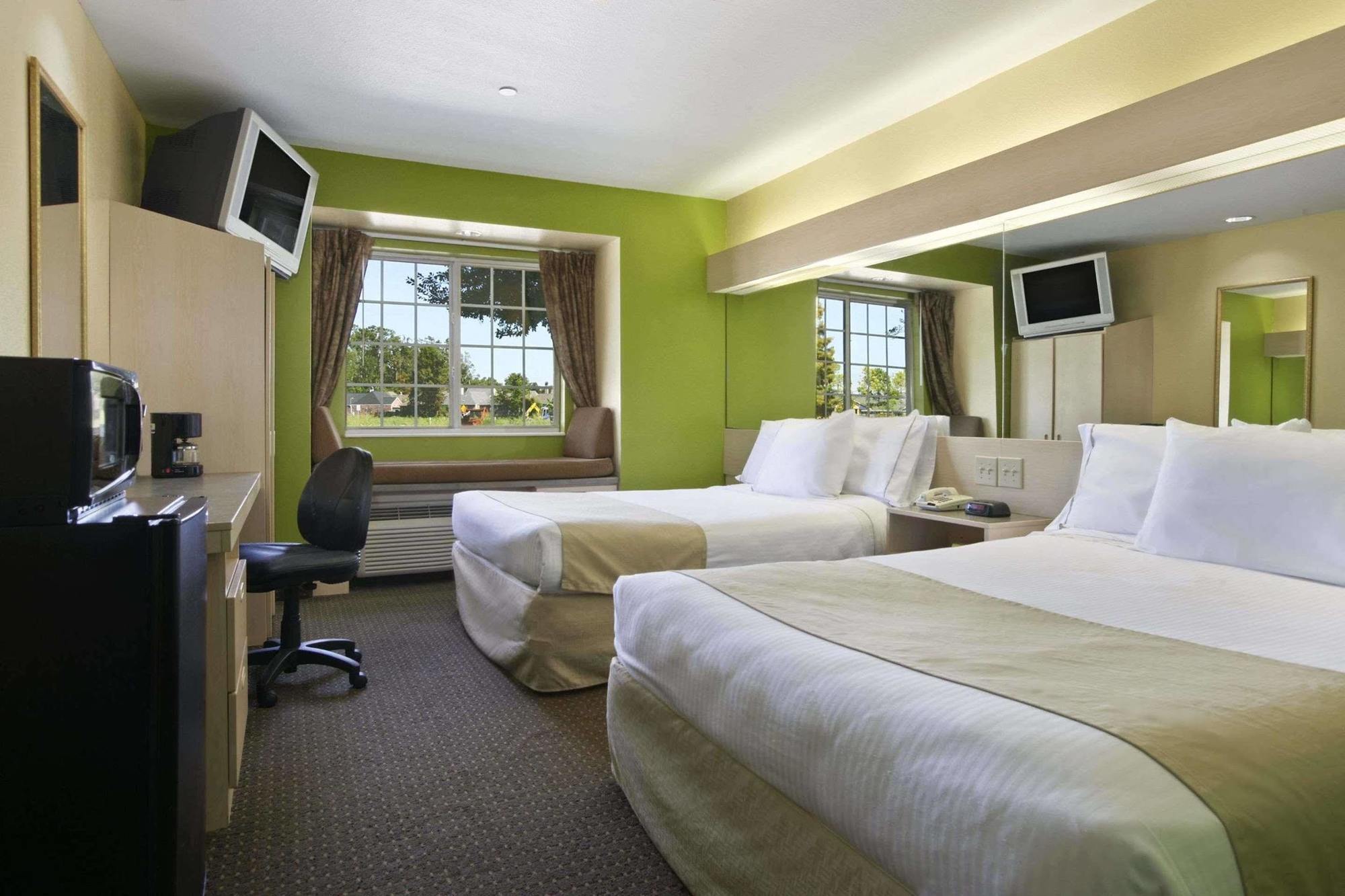Microtel Inn & Suites Baton Rouge Kamer foto